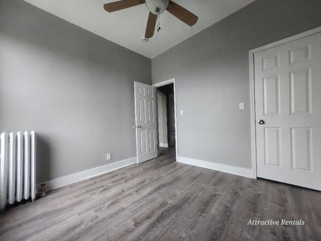 Foto del edificio - 634 E 44th St