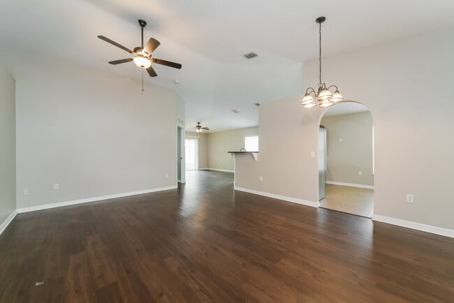 Building Photo - 5470 Silver Thistle Ln