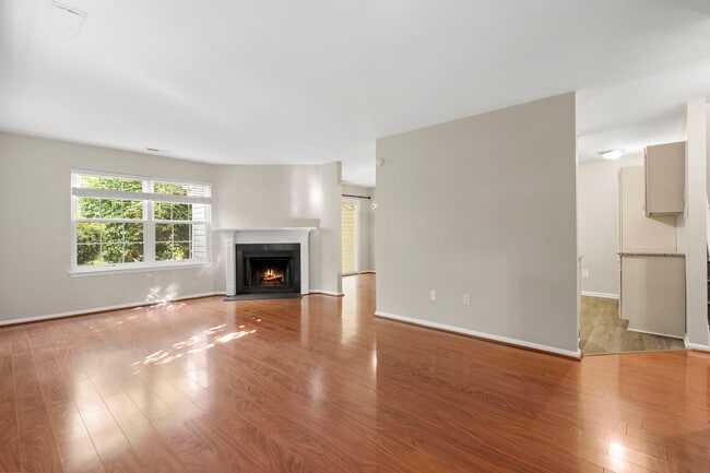 Photo - 114 Briarcliff Ct Townhome