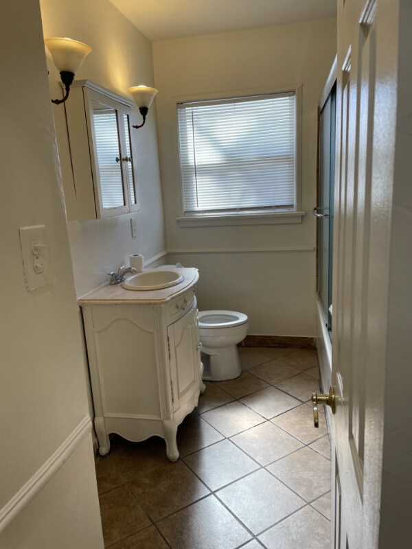 Building Photo - 14823 Longworth Ave