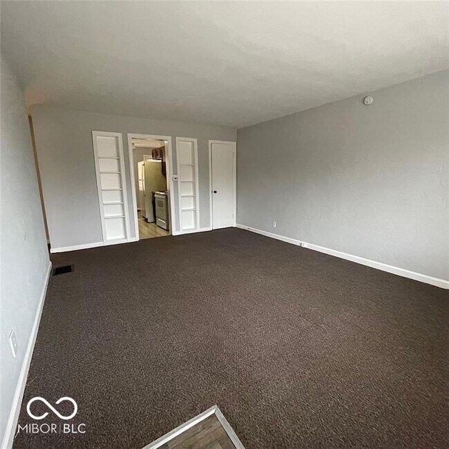 Foto del edificio - 73 W Westfield Blvd