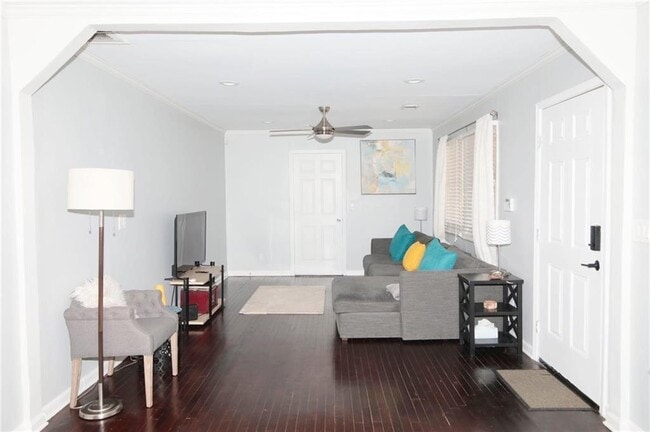 Building Photo - 531 Allendale Dr