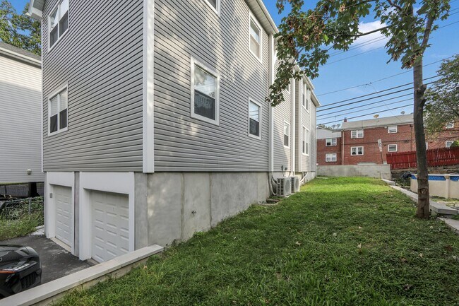 Foto del edificio - 222 Myrtle Ave