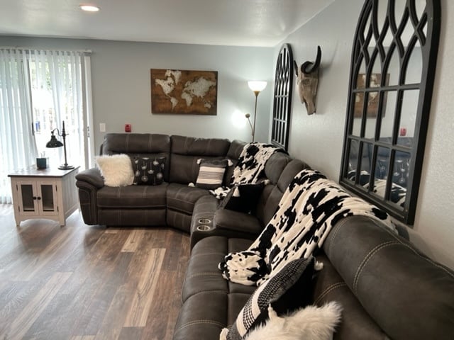 Building Photo - N Kensington Drive