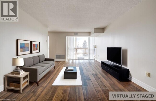 Photo du bâtiment - 55 Blue Springs Dr