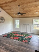 Building Photo - 626 Front St