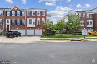 Building Photo - 15041 Clementine Way