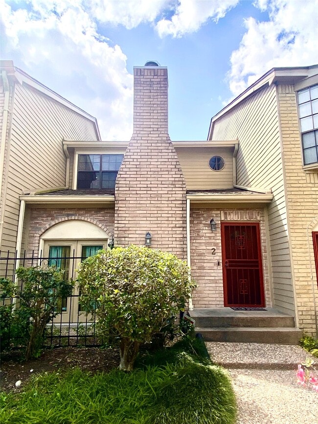 Building Photo - 7350 Kirby Dr