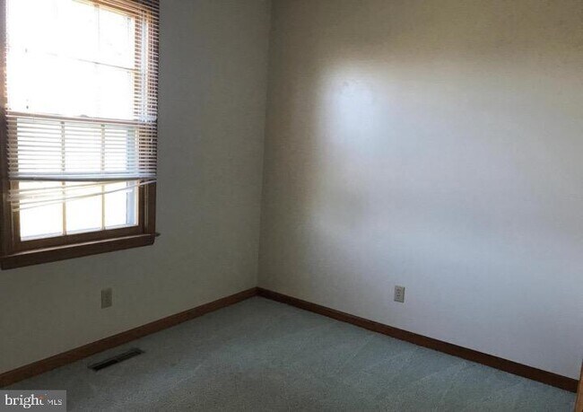 Foto del edificio - 6924 Harrison Rd