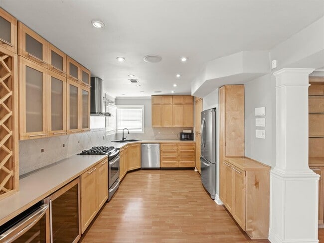 Foto del edificio - 12807 Spillway Dr