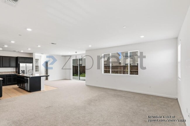 Building Photo - 17425 Graceada Ln