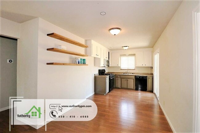 Building Photo - 2590 Saturn Skyway