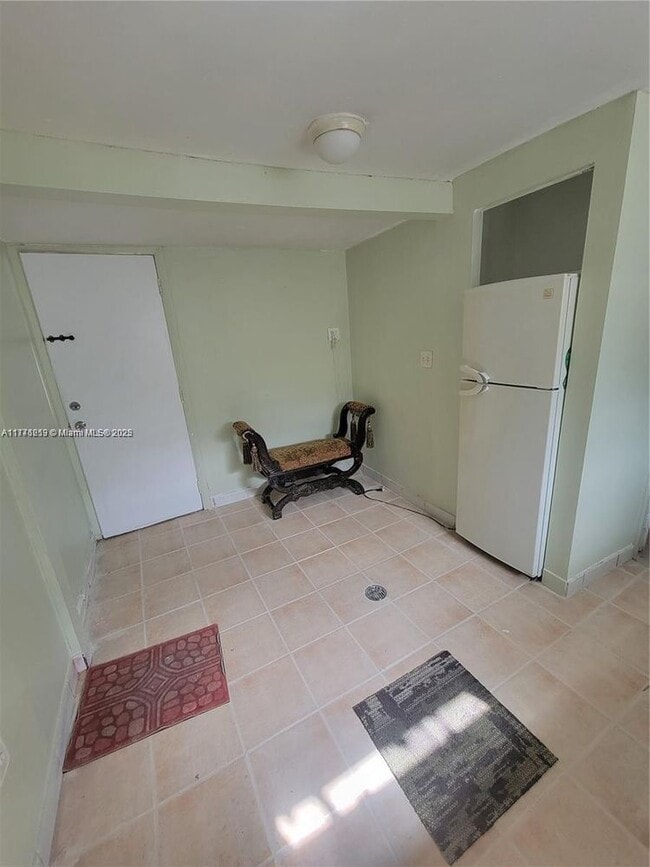 Building Photo - 9770 SW 47th St