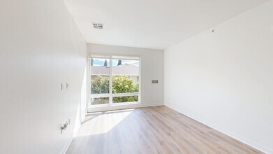 Interior Photo - Verve