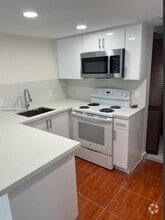 Building Photo - 10651 SW 108th Ave