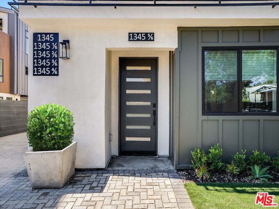 Foto principal - 1345 Seward St