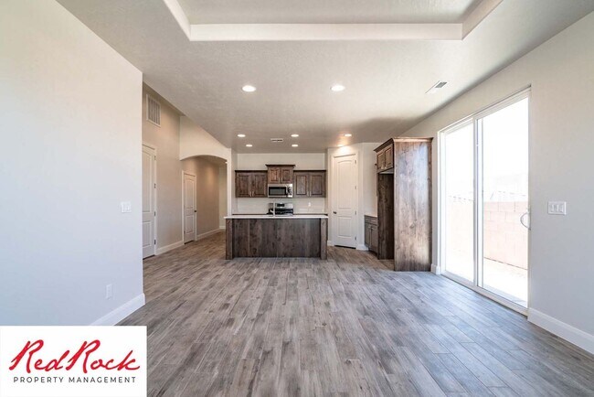 Foto del edificio - Single-Level Home in Hurricane With an Attached Casita!