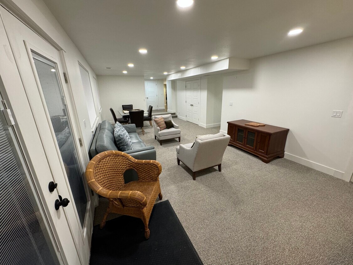 Foto principal - 1387 36th St