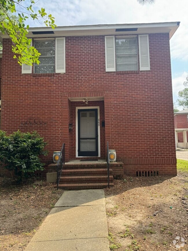 Building Photo - 665 Carol Marie Dr