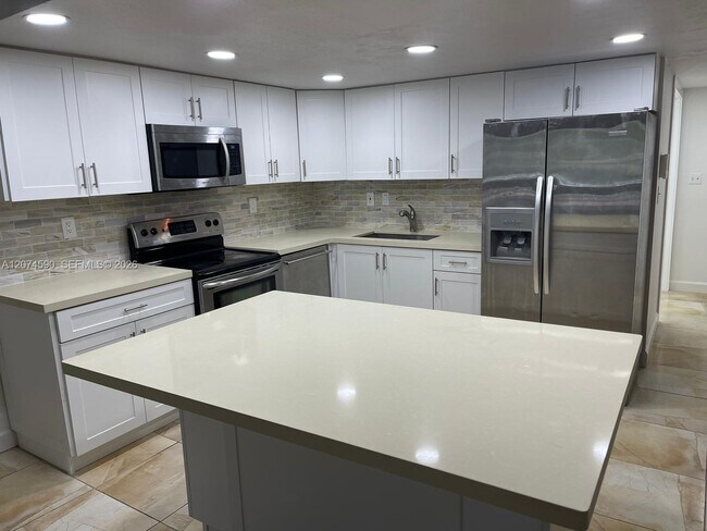 Building Photo - 13037 SW 88th Ln