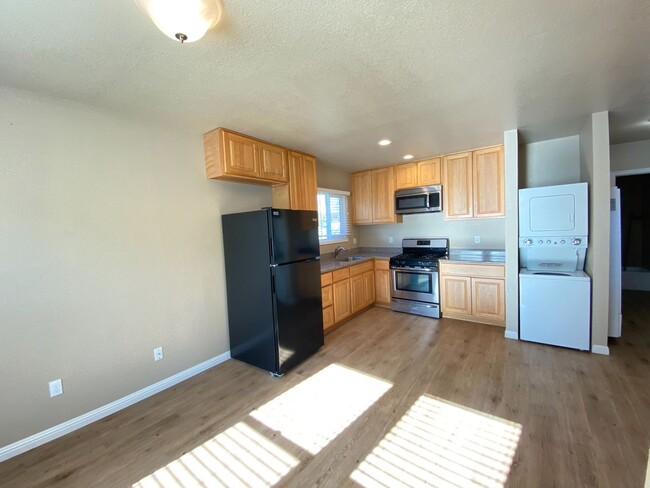 Foto del edificio - Fenced Vallejo 1 Bedroom & 1 Bathroom Remo...