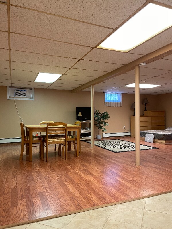 Building Photo - 2713 Beatrice Ln