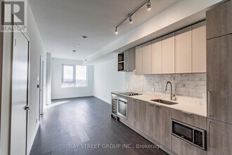 Building Photo - 2020 Bathurst St