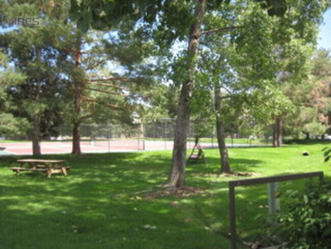 Foto del edificio - 6899 Countryside Ln