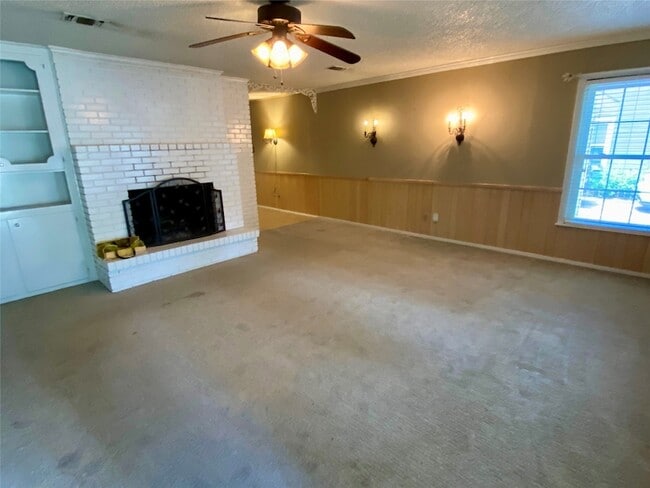 Photo - 623 Club Oak Drive Unit House
