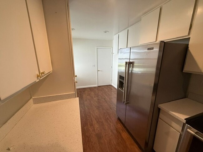 Building Photo - 4175 Amberwood Cir