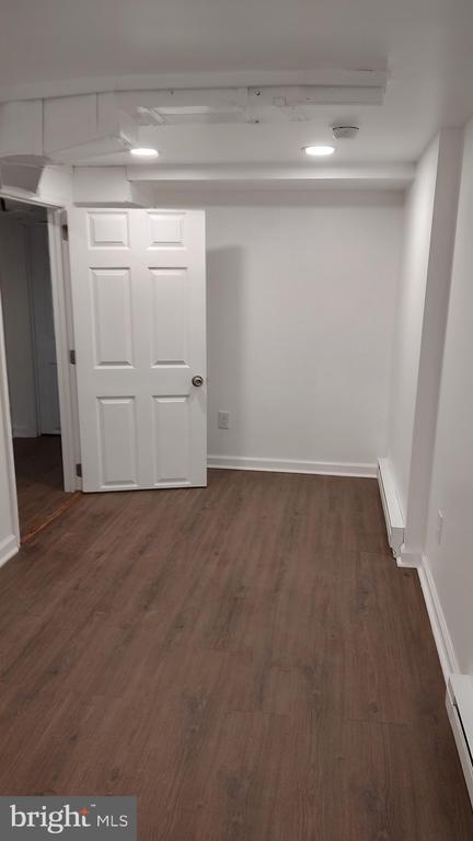 Building Photo - 54 Sartori Ave