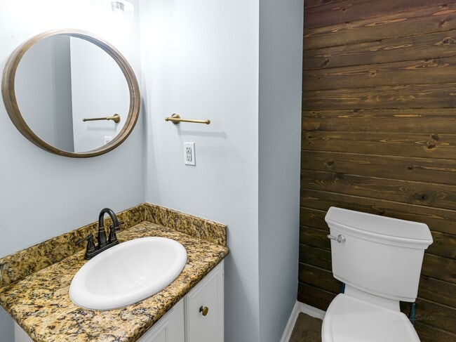 Building Photo - 2568 Bering Dr