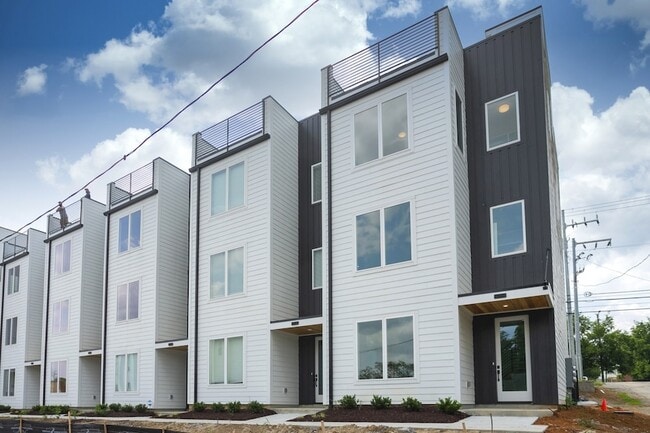 Photo - 522 Cliff Cir Apartment