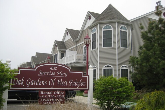 Foto del edificio - 432 Sunrise Hwy