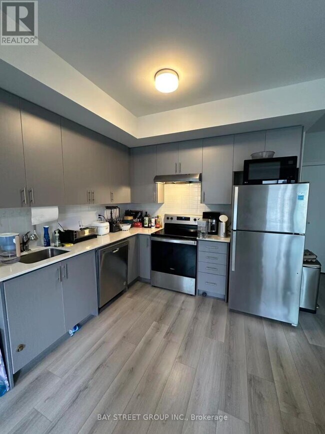Photo du bâtiment - 3421 Ridgeway Dr