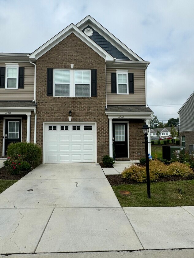 Foto principal - 4340 Kidsgrove Rd