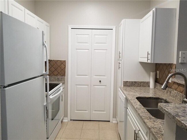 Foto del edificio - 1910 E Palm Ave