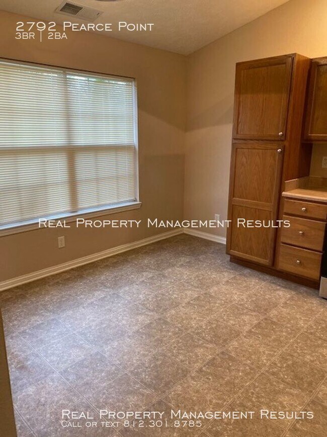 Building Photo - 3 Bedroom, 2 Bath Newburgh Location!