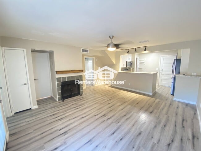 Building Photo - 4901 S Calle Los Cerros Dr