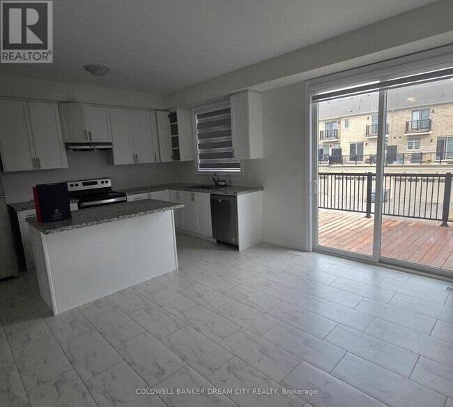 Photo du bâtiment - 57 Camino Real Dr