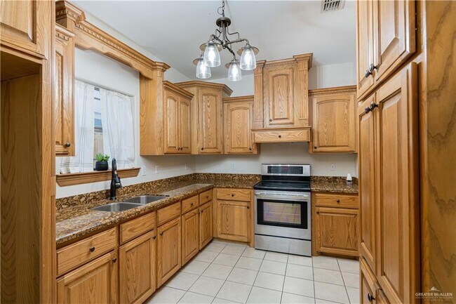 Building Photo - 14 Bold Ruler Ave