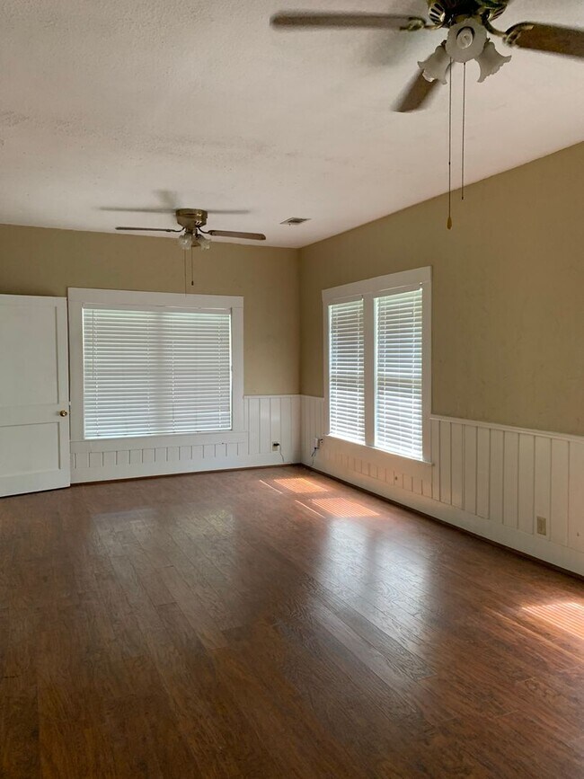 Foto del edificio - Country Living Rustic 2 bedroom, 2 bath ho...