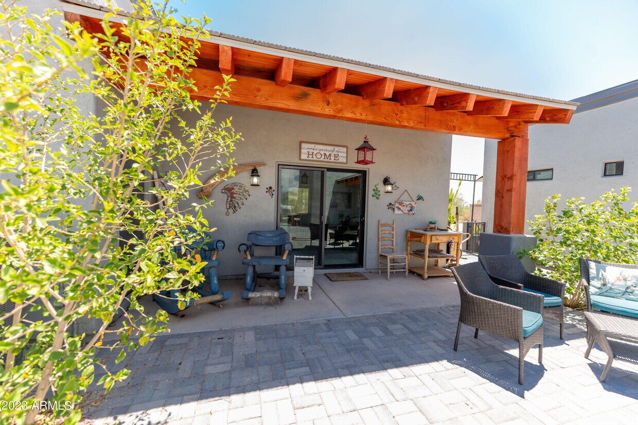 Foto principal - 33610 N Rifleman Rd