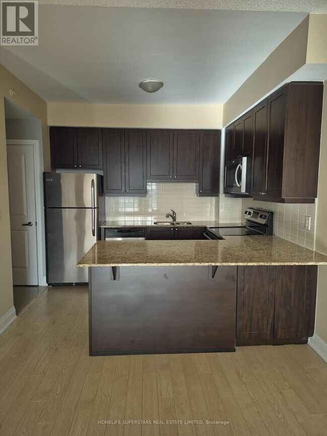 Photo du bâtiment - 12 Woodstream Blvd