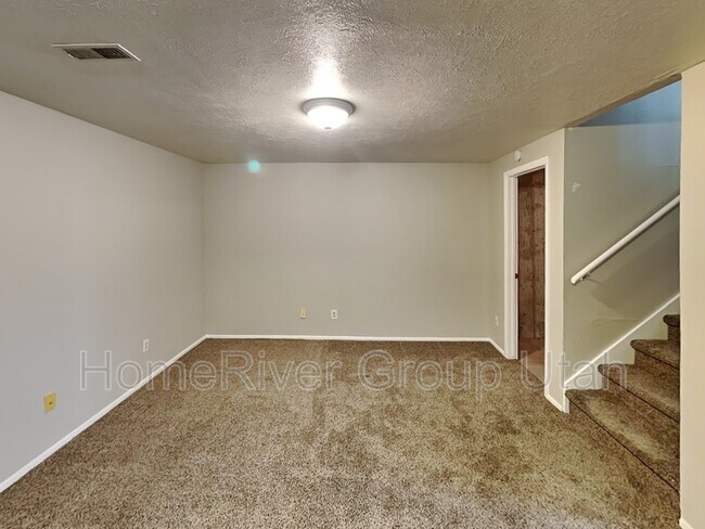 Foto del edificio - 5631 W 11030 N
