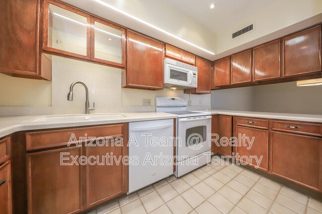 Foto del edificio - 3940 E Timrod St