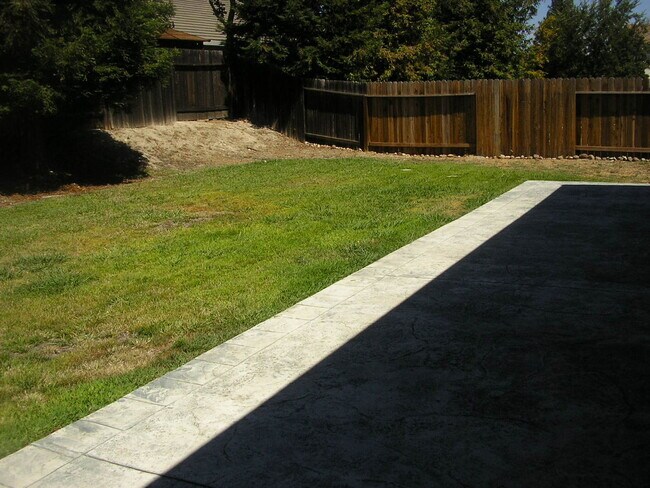 Building Photo - Rocklin Single Story Great Room 3 Bedroom ...