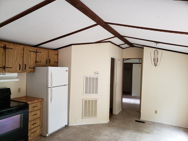 Building Photo - 104 Ransdell Ln