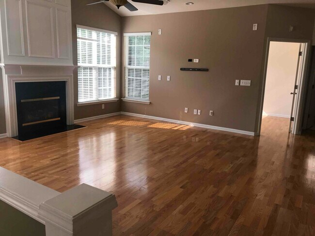 Building Photo - 104 Bristolwood Cir