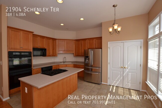 Photo - 21904 Schenley Terrace House